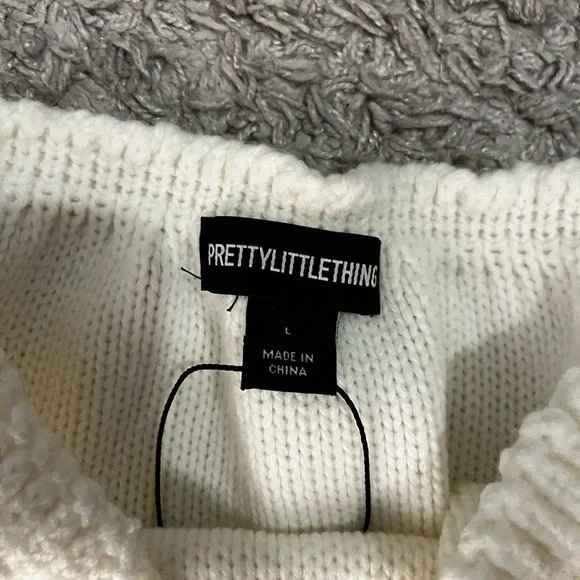 Women’s Cream Crochet Skirt - Picture 2 of 3